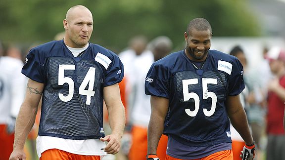 Nfl_a_urlacher11_576