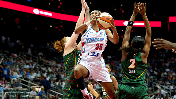 Angel McCoughtry