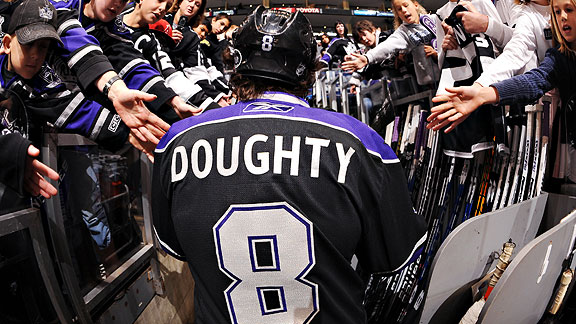 la kings doughty jersey