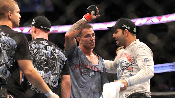 UFC 121: Velasquez thumps Lesnar, takes title at UFC 121