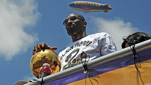 nba_g_kobe_d1_576.jpg