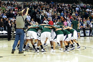 Wisconsin Green Bay Hoops