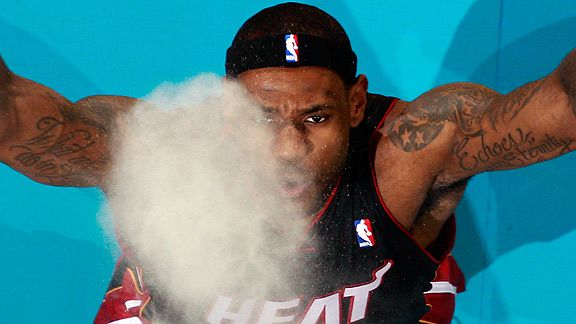 nba_g_kingjames1_576.jpg