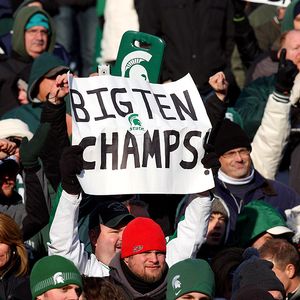 Michigan State Spartans fans celebrate