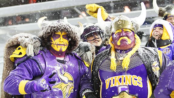 pg2_ap_vikings_fans1_576.jpg