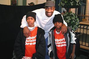 Gilbert Arenas and kids