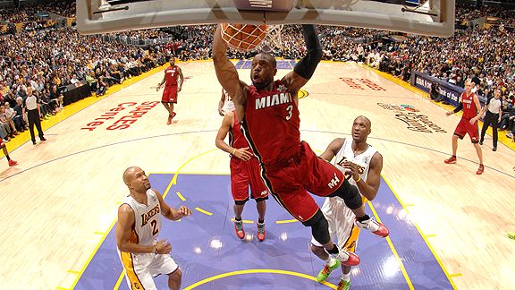 nba_g_wade13_576.jpg