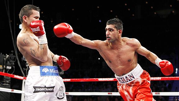 Marcos Maidana and Amir Khan