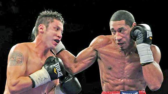 Demetrius Andrade vs. Alberto Herrera FNF.