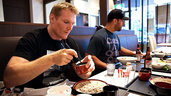 Josh Barnett Japan MMA photos food