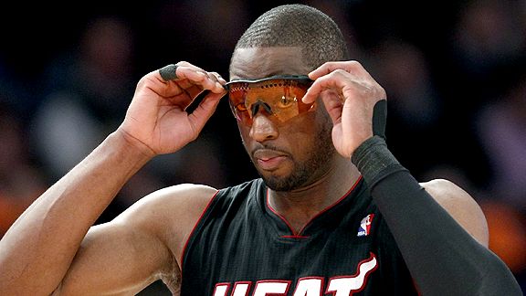 dwyane wade knee pads. Dwyane Wade#39;s vision just wasn#39;t the same after he checked out near the end