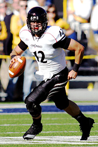 Cincinnati Bearcats quarterback Zach Collaros