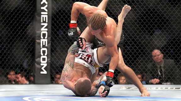 UFC 128: JON JONES batters Mauricio Rua to wrest away title - ESPN
