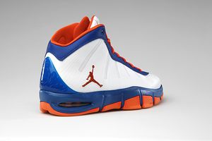 carmelo shoes knicks