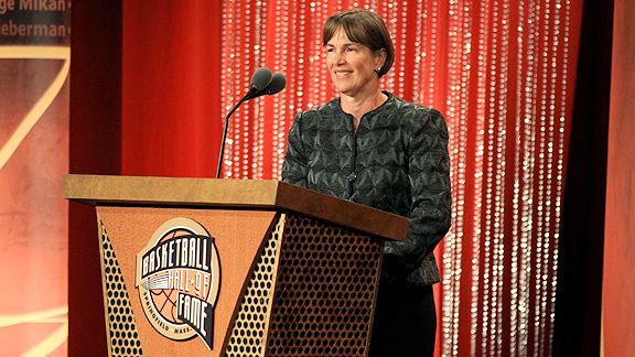 Tara VanDerveer