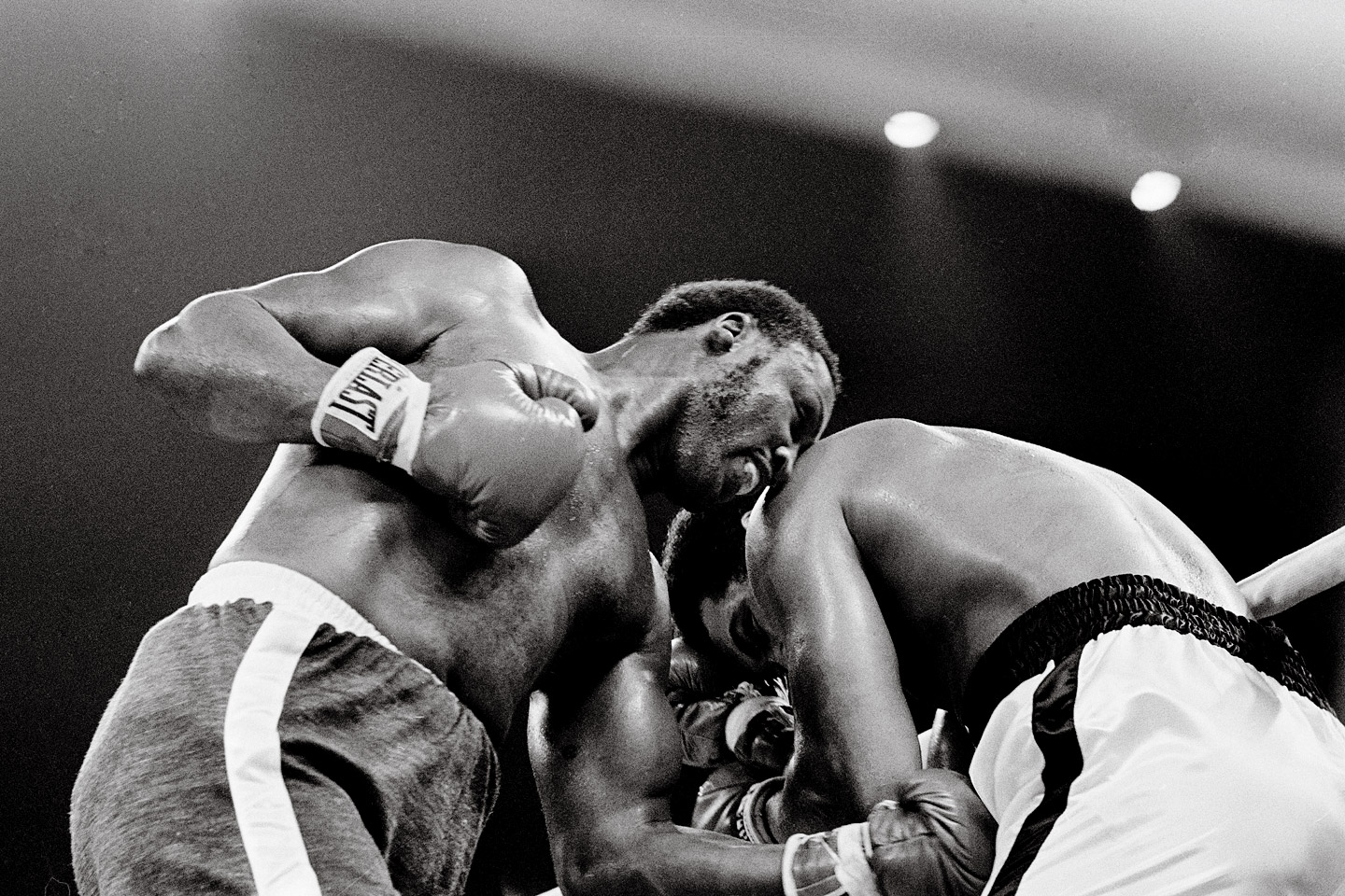 Muhammad Ali vs Joe Frazier III 1975-10-01 Thrilla in