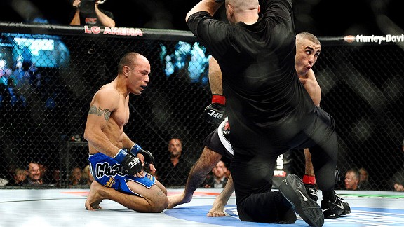 Terry Etim vs Eddie Faaloloto