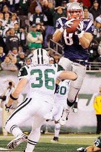 bos_a_gronkowski01jr_200.jpg