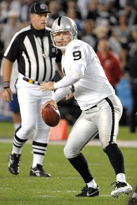 AP Photo/Denis Poroy Shane Lechler throws deep on a fake punt! If only 