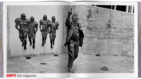 Joe Paterno statue