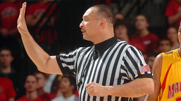 NCAA referee