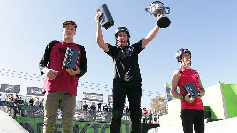 /photo/2011/1219/as_bmx_scde_576.jpg