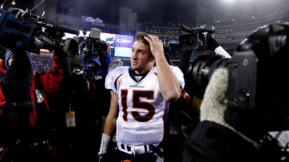 Brady rolls past Tebow, Broncos; 49ers top Saints