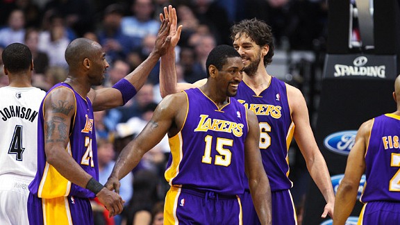 Kobe Bryant Passes Kareem Abdul-Jabbar For Lakers Field Goal Record