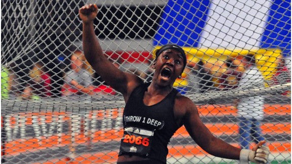 Avana Story at 2012 Simplot weight throw