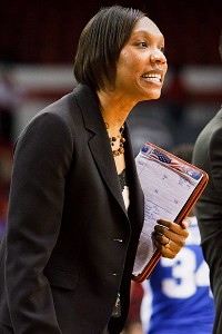 Kyra Elzy