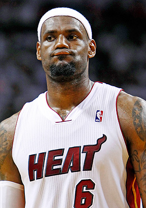 nba_a_lbj_d1_288v.jpg