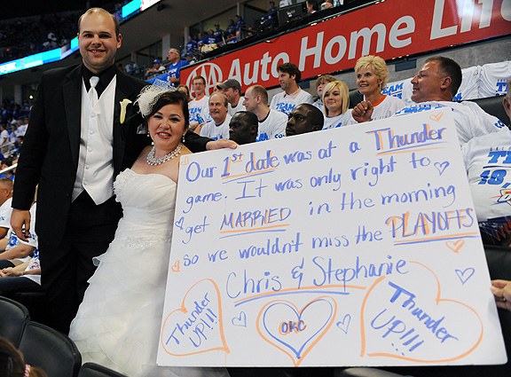 Oklahoma City Thunder fans
