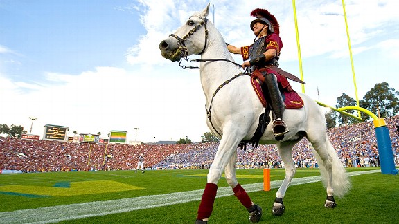 Traveler, Tommy Trojan