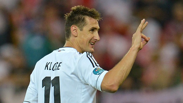 Miroslav Klose anotó uno de los goles de Alemania ante Grecia