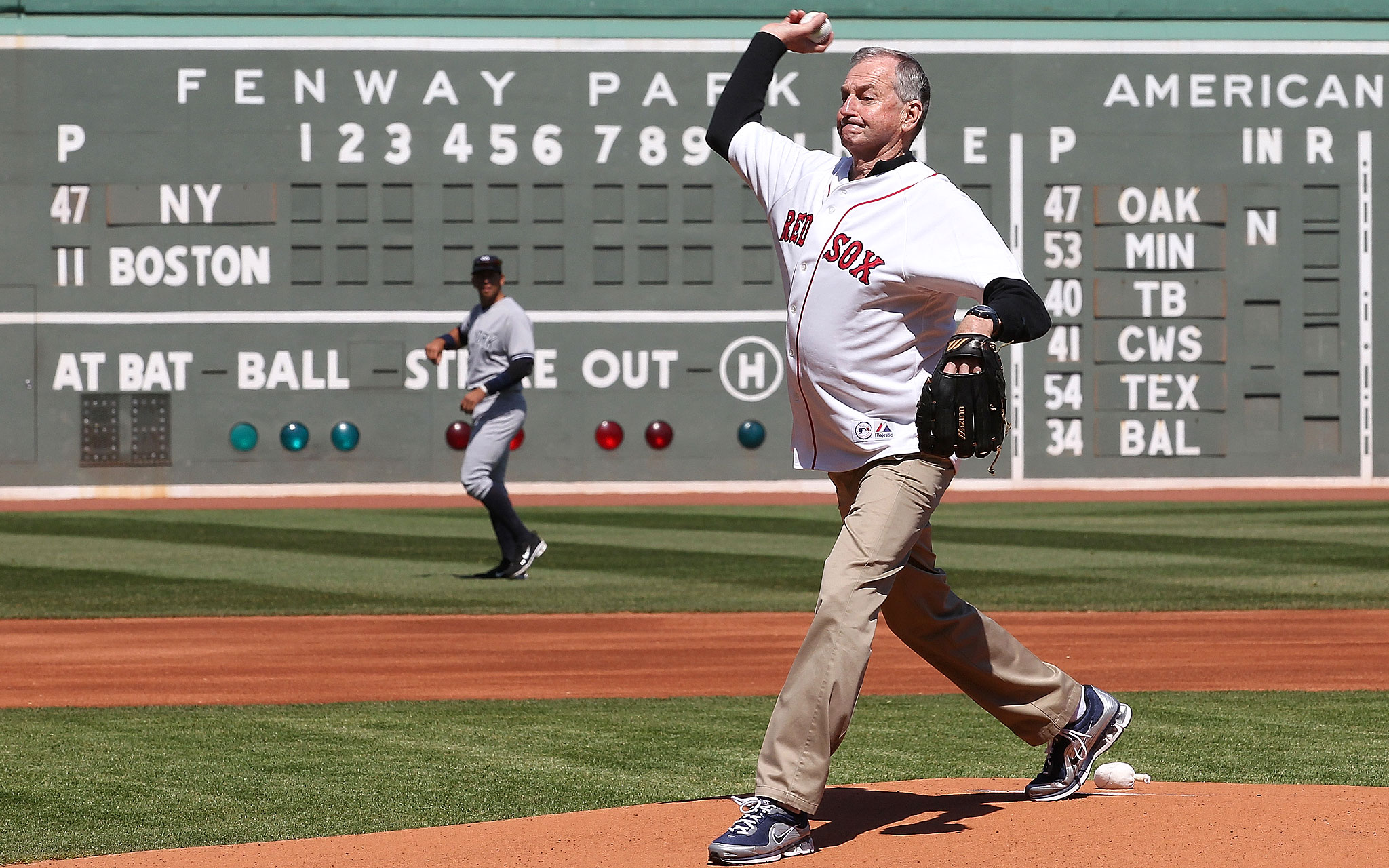 Jim Calhoun - Jim Calhoun Career Retrospective - ESPN