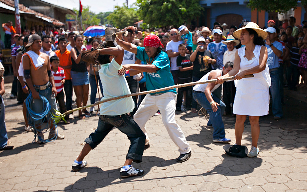 You Boys Play Nice! Kenny Mayne's Wider World of Sports Nicaragua ESPN