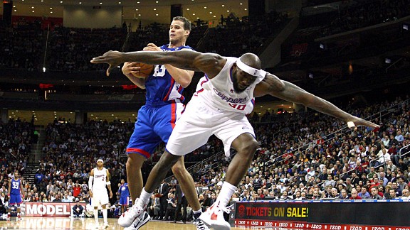Kris Humphries and Reggie Evans