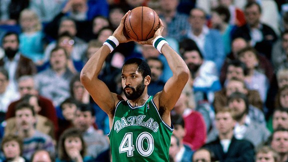 James Donaldson with the Dallas Mavericks