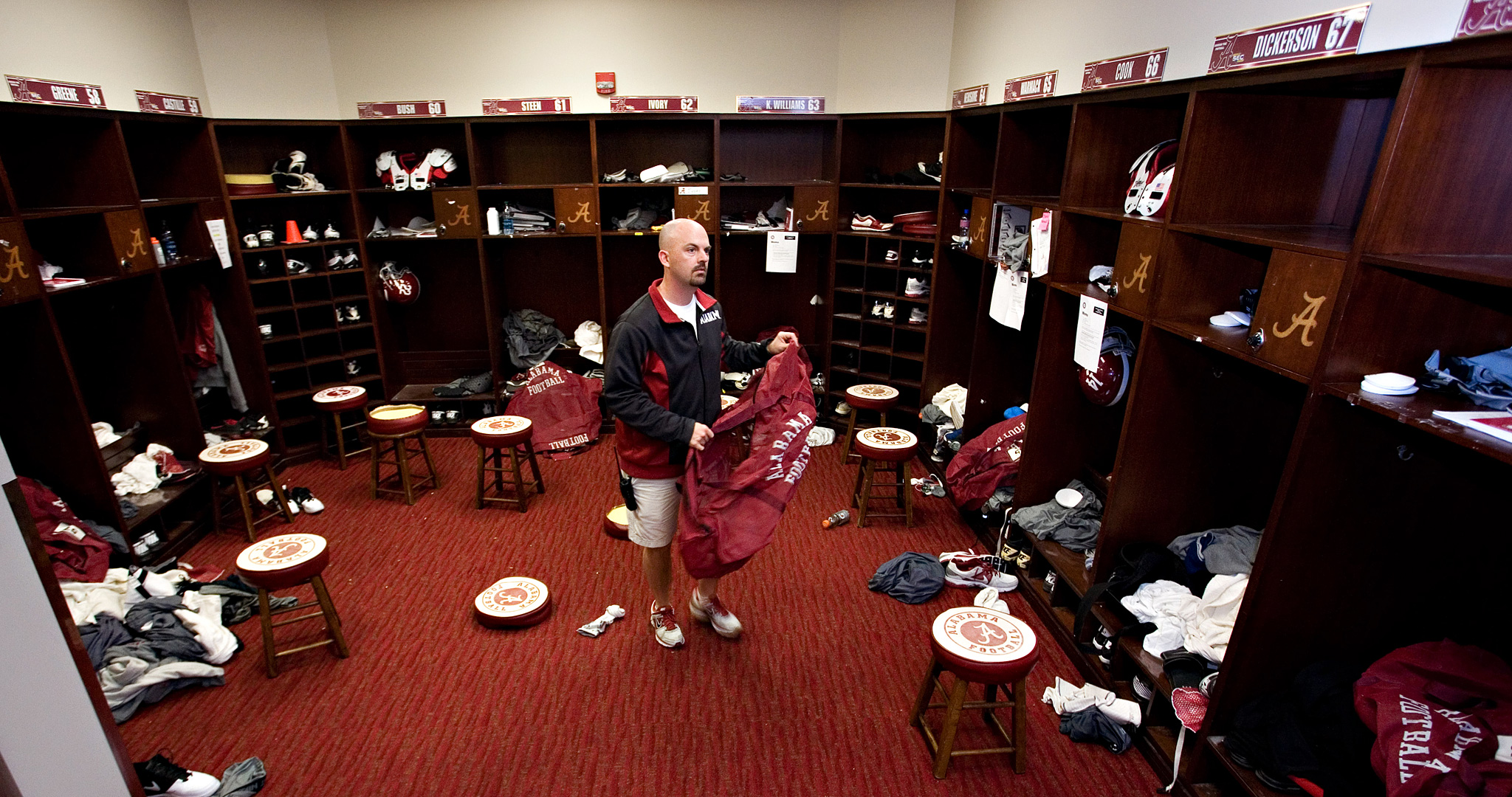 Alabama Equipment Manager Jeff Springer Go Fight Pack ESPN we-are-hiring-aerial-dance-classes-boulder-frequent-flyers