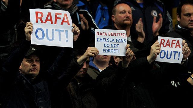 Fans protest manager Rafael Benitez