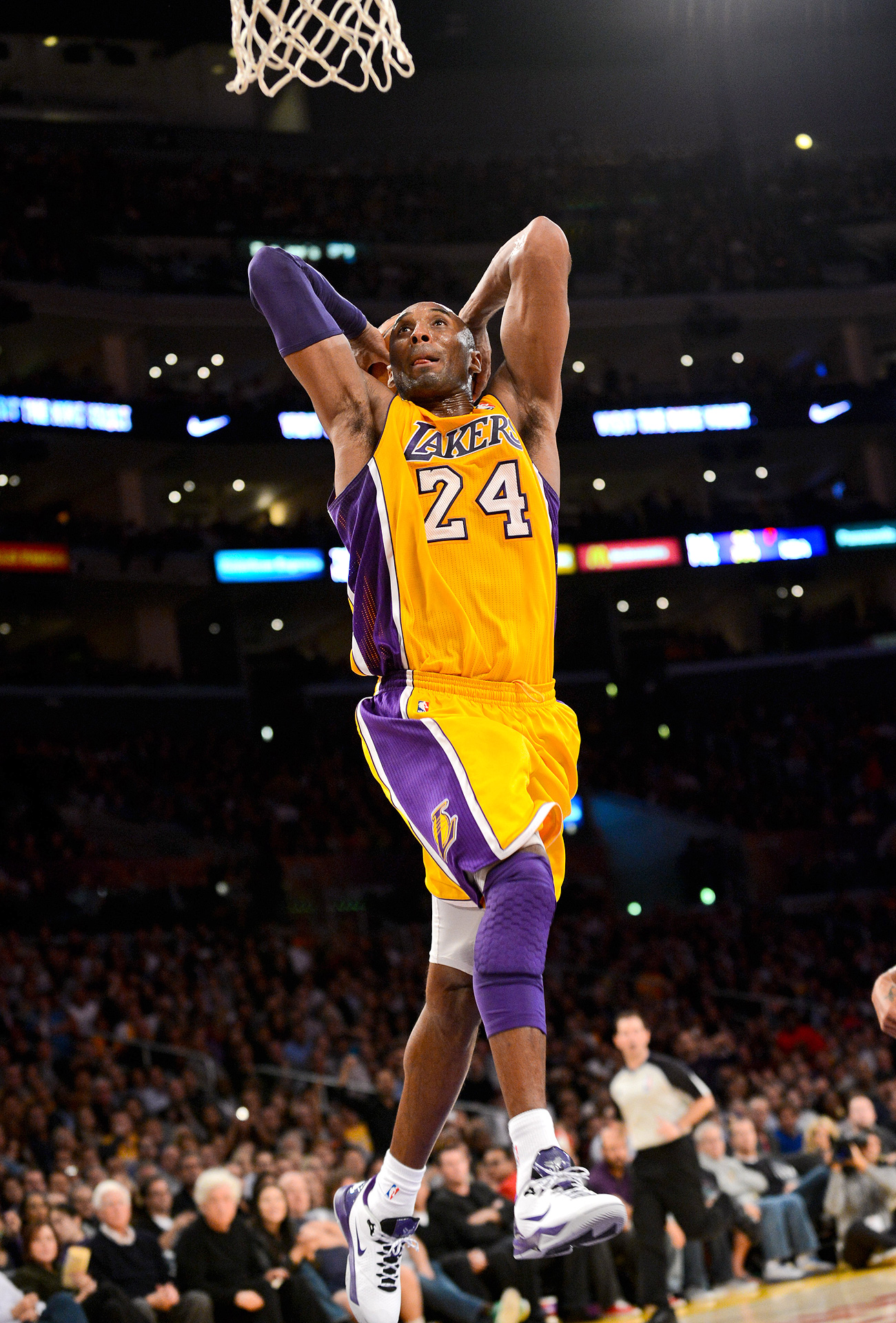 Kobe Bryant Dunk Pictures 33