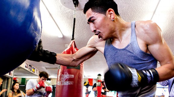 Leo Santa Cruz