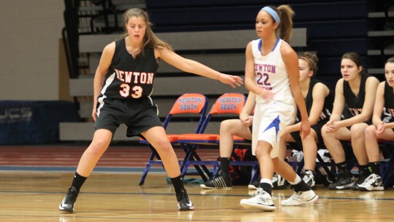 Kayla Burton and Maddie Bledsoe