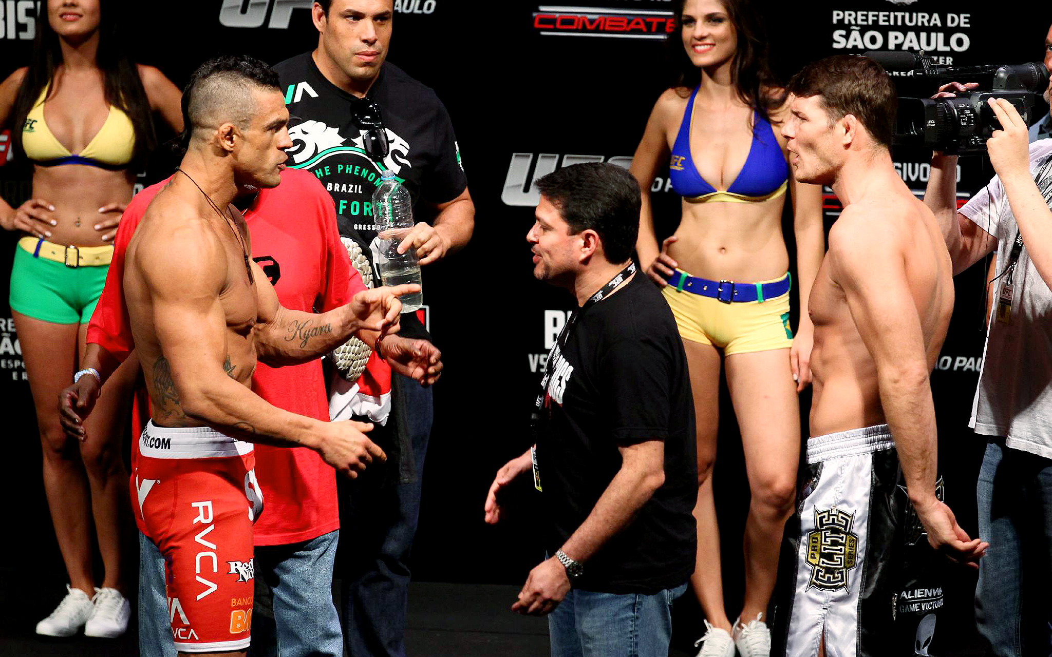 Vitor Belfort And Michael Bisping During Weigh In Ufc On Fx 7 Belfort Versus Bisping Espn 