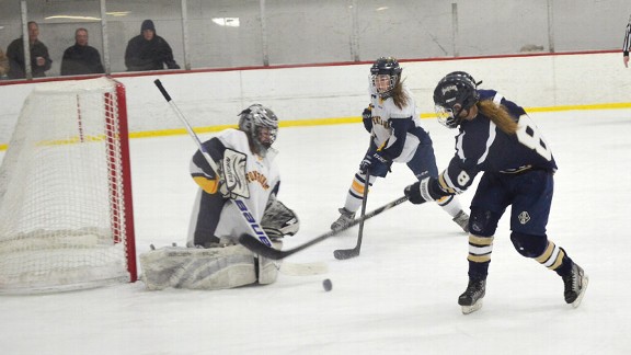 Girls Hockey