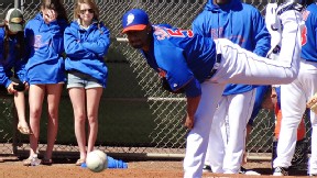 Santana's debut delayed; Mets claim he's OK