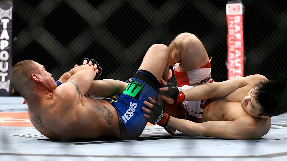 Takanori Gomi and Diego Sanchez