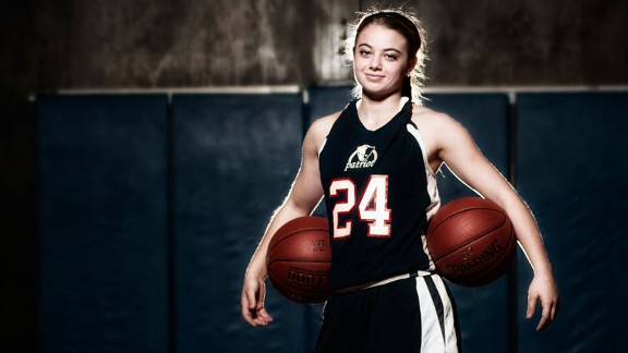 Lacy Asdourian