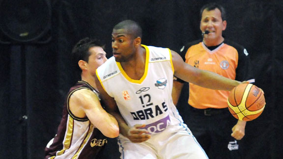 Darren Fells