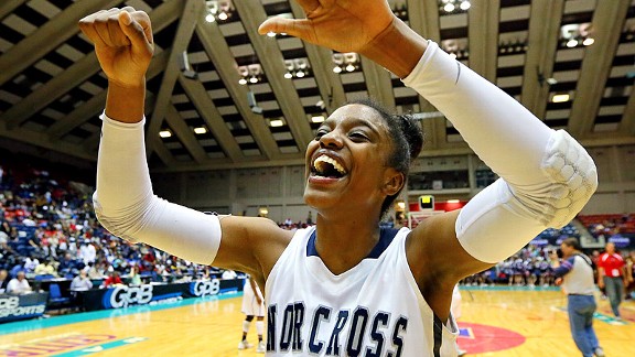 Diamond DeShields